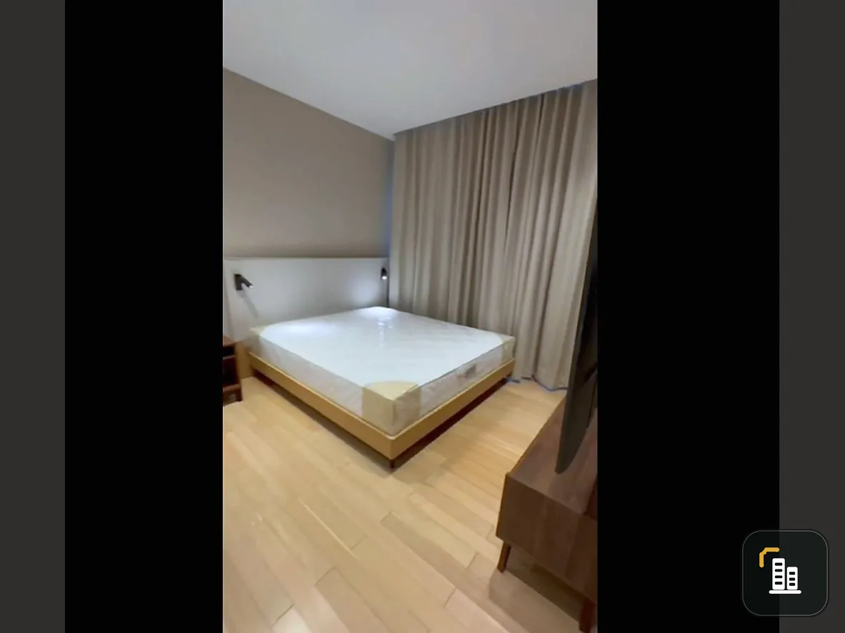 Urgent sale Siri at Sukhumvit 12th floor, swimming pool view, condo in the heart of Sukhumvit, next to BTS Thonglor, good price, book now