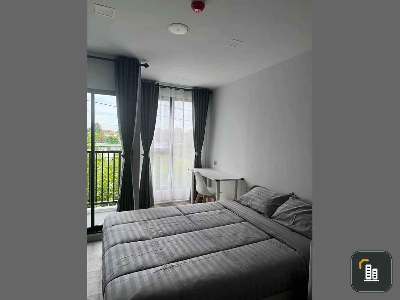 For rent: Cave Seed Kaset, 7th floor, not very high, separate room, complete with electrical appliances. Interested? Hurry and book now.
