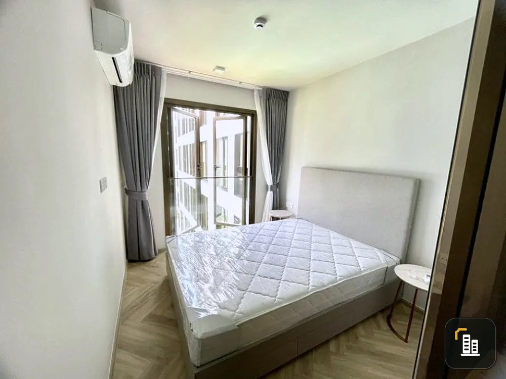 Urgent sale!! Condo Chapter Thonglor 25, 4th floor, corner room, swimming pool view, fully furnished, move in with your bags, don't miss out!!