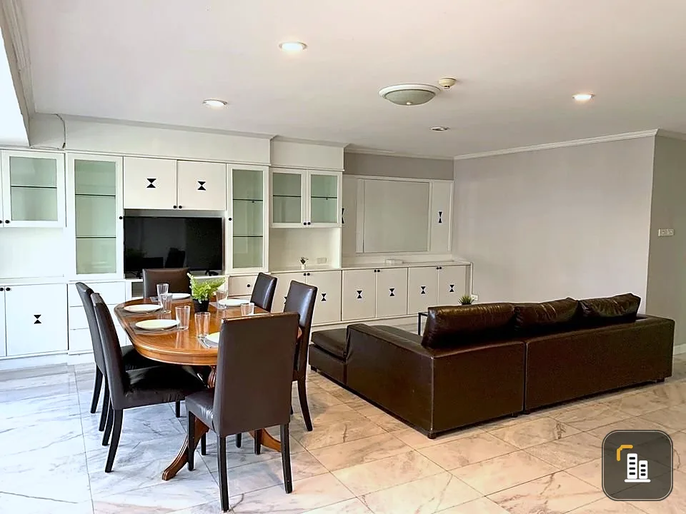 For rent: The Waterford Park Sukhumvit 53, very spacious room, feels like home, high floor, beautiful view, book now