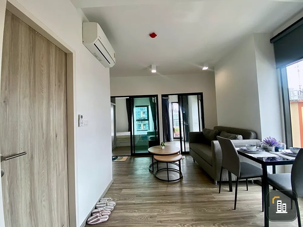 For rent: Rich Park Terminal Phahon Yothin 59, complete with electrical appliances + furniture, just bring your bags and move in.