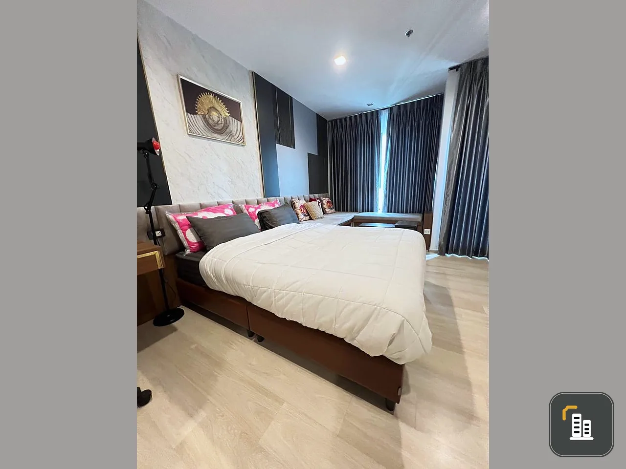 For rent Life One Wireless, a nice room, high floor, good view, complete facilities, if you don't book, you'll regret it.