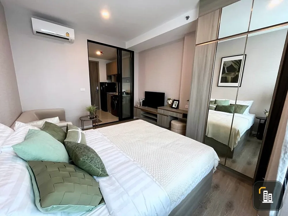 For rent: Knightsbridge Sukhumvit-Theparak, high floor, beautifully decorated room, nice view, hurry and book before it's gone.