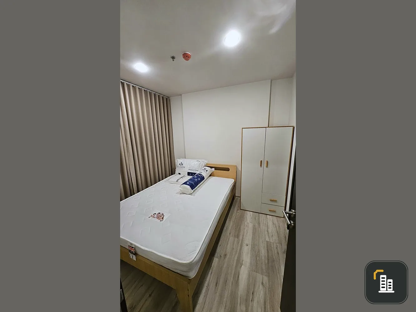 For sale, for rent, XT Huaikhwang, ready to move in, fully furnished, electrical appliances, just come and move in.