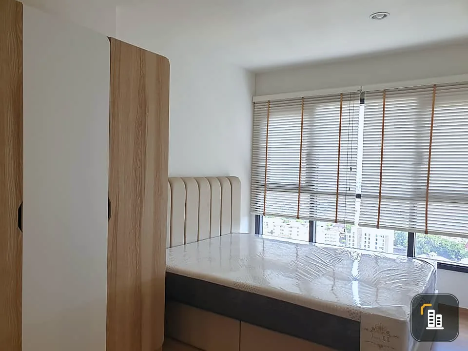 For rent: The Line Vibe, 21st floor, very high, open city view, great atmosphere, has a large sofa, very worth booking.