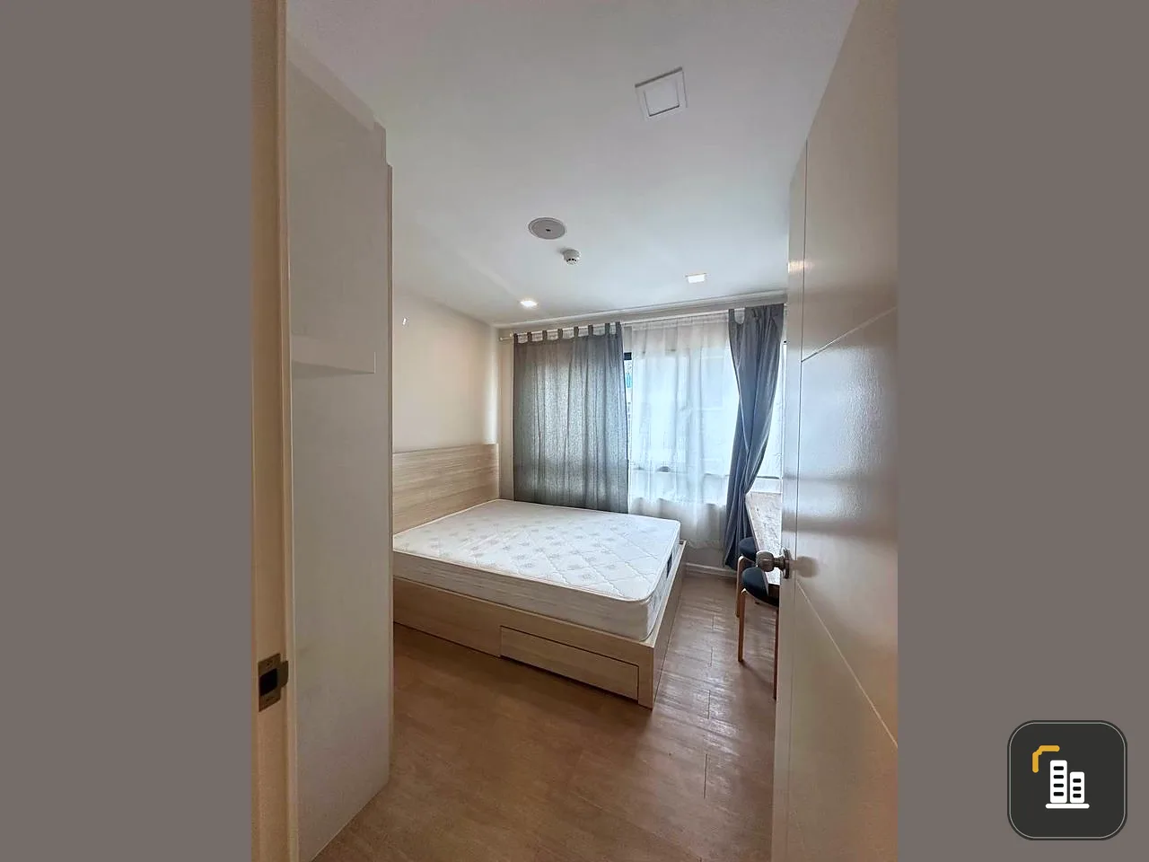 Condo for sale, Winn Lat Phrao-Chok Chai 4, 5th floor, not very high, separate rooms, with built-in furniture, reserve now!