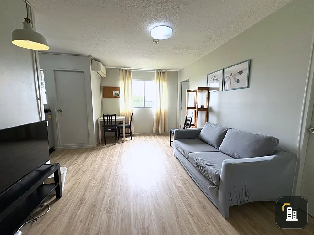 For rent: Lumpini Condo Town Romklao-Suvarnabhumi, ready to move in, complete here, just come with your belongings and you can move in.