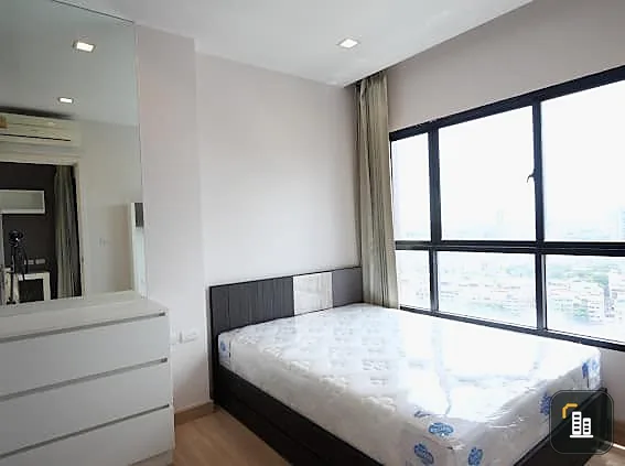 For rent: Urbano Absolute Sathorn-Taksin, high floor, stylishly decorated room, city view, book now!