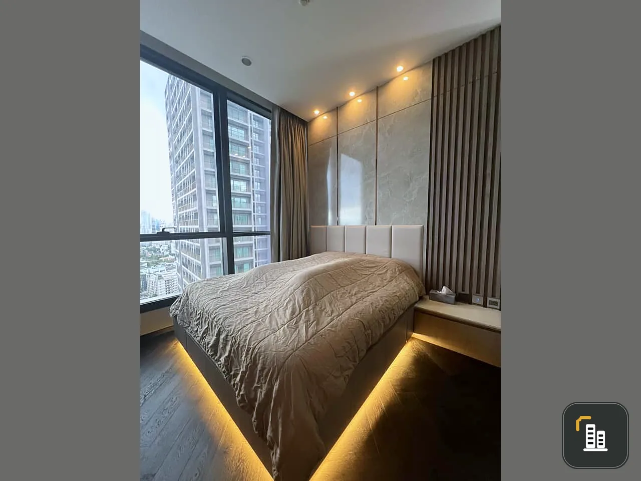 For rent: The Es Sukhumvit 36, beautifully decorated room, very nice to live in, with a good view and full facilities. Don't wait, book now!