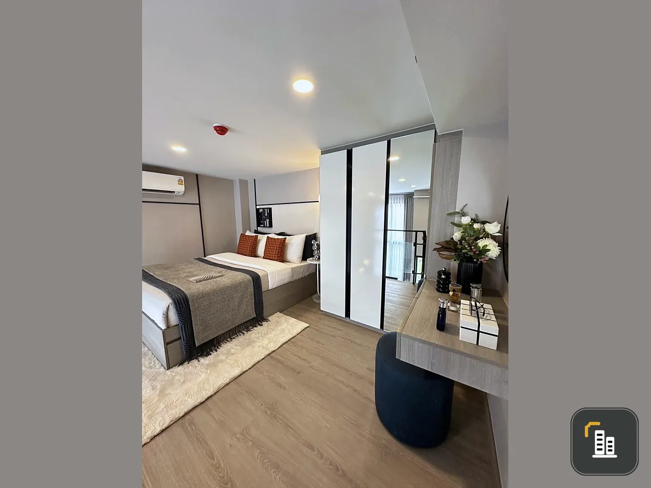 Down payment sale Origin Plug & Play Nonthaburi Station, high floor, fully furnished, river view, very beautiful, don't wait.