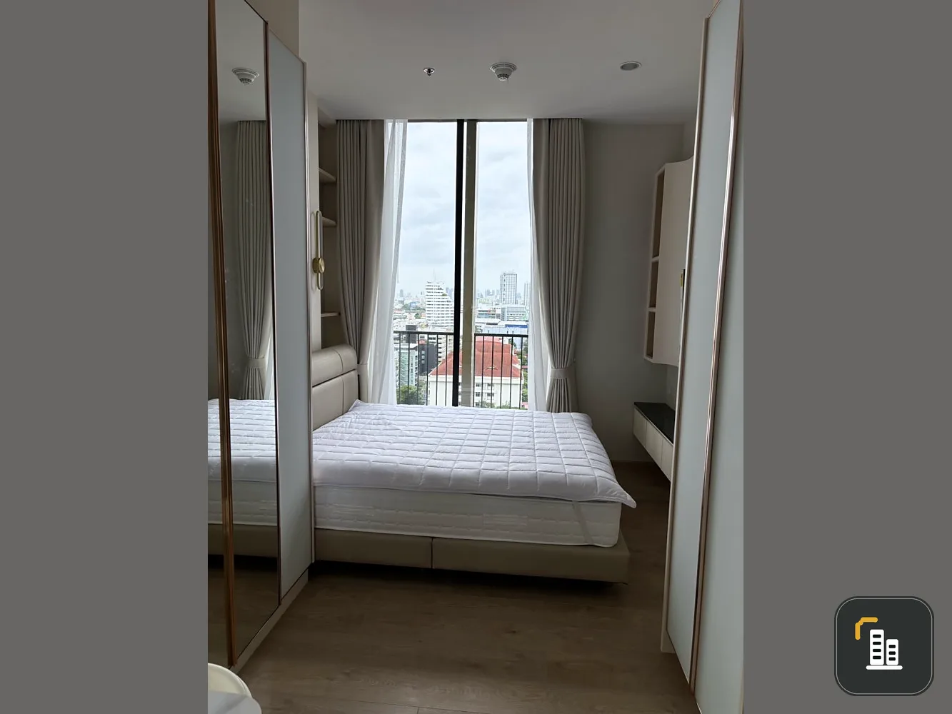 Condo for rent Noble B Nineteen 1 bedroom 1 bathroom, fully furnished, very good price, reserve now.