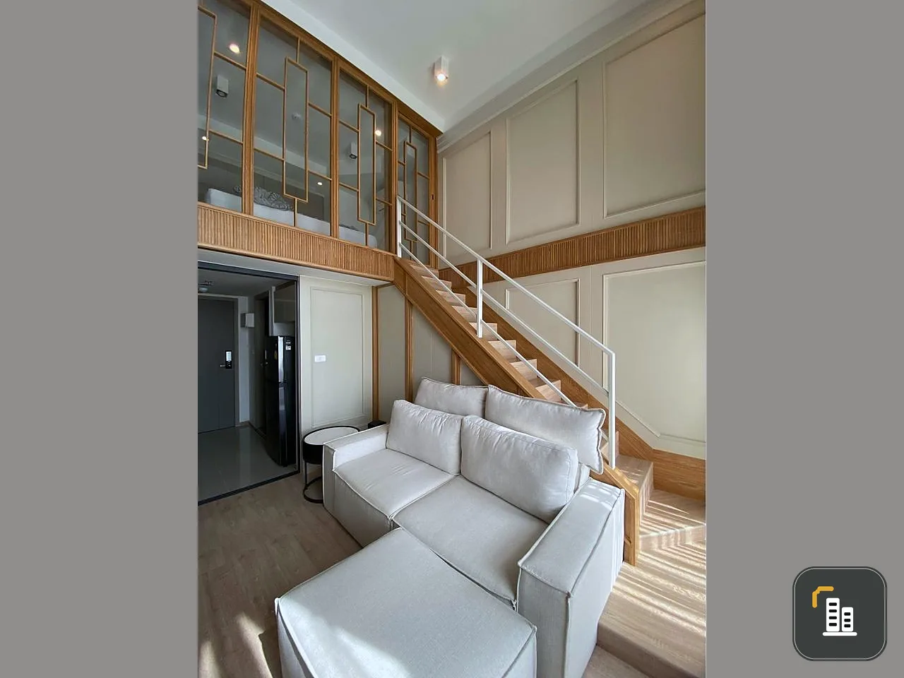 For sale: Ideo Rama 9 - Asoke, high floor, duplex room, beautifully decorated, comfortable to live in, built-in furniture throughout the room, if you