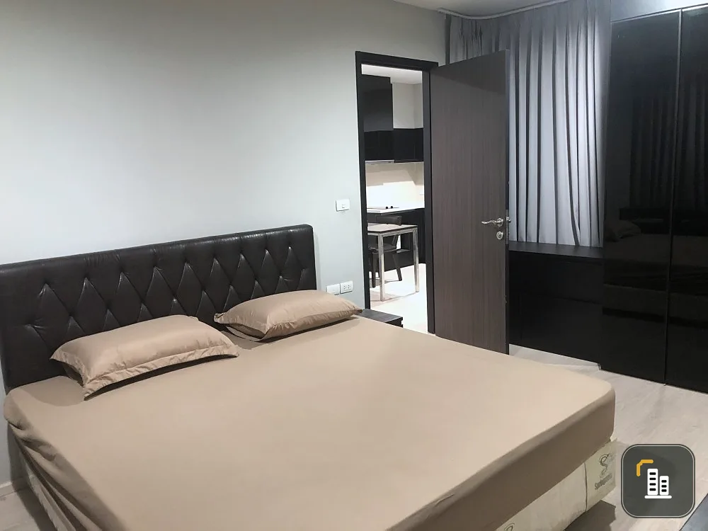 For rent: Rhythm Sukhumvit 44/1, fully furnished, fully functional. You will regret it if you miss it.