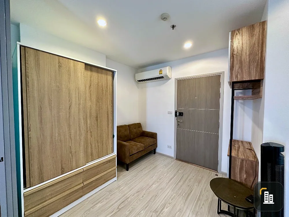 For sale: Ideo Mobi Bang Sue Grand Interchange, high floor, separated rooms, beautifully decorated, suitable for living. Don't wait.