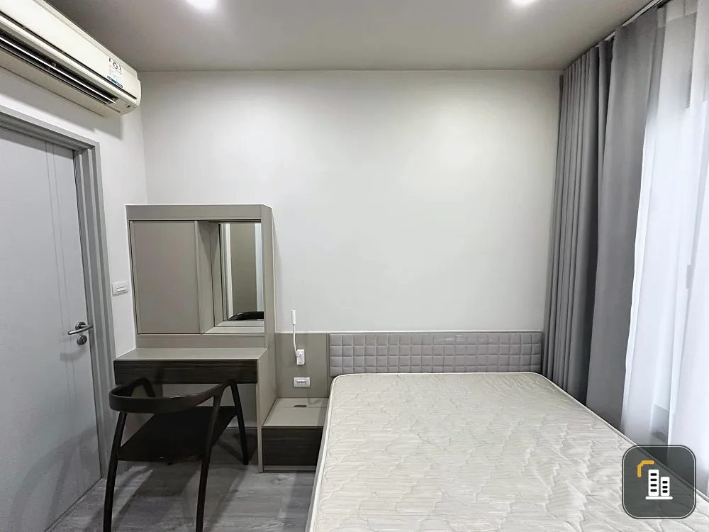 Urgent sale, Onyx Phahon Yothin Condo, nice room, 15th floor, city view, great price, hurry and reserve now.