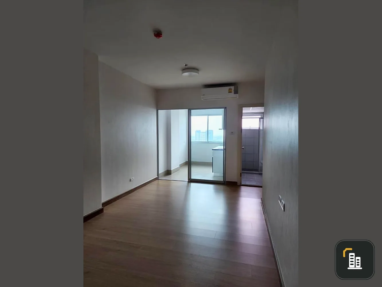 For sale Supalai City Resort, Phra Nang Klao Station - Chao Phraya, 29th floor, empty room, spacious, comfortable, reserve now