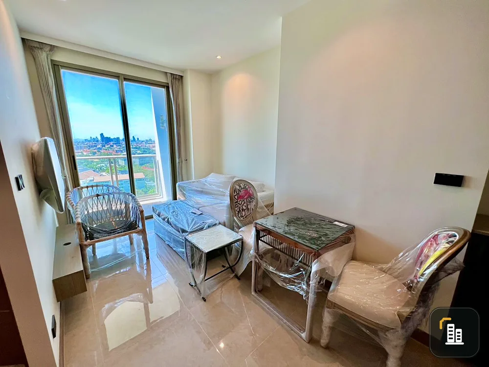 For sale: The Riviera Ocean Drive (Jomtien), 21st floor, spacious room, fully furnished, sea view. If you don't book, you'll miss out.