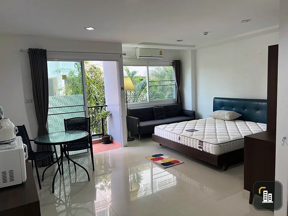 For rent: Trio James Condo (Jomtien), studio room, fully furnished, decorated, just bring your bags and come!