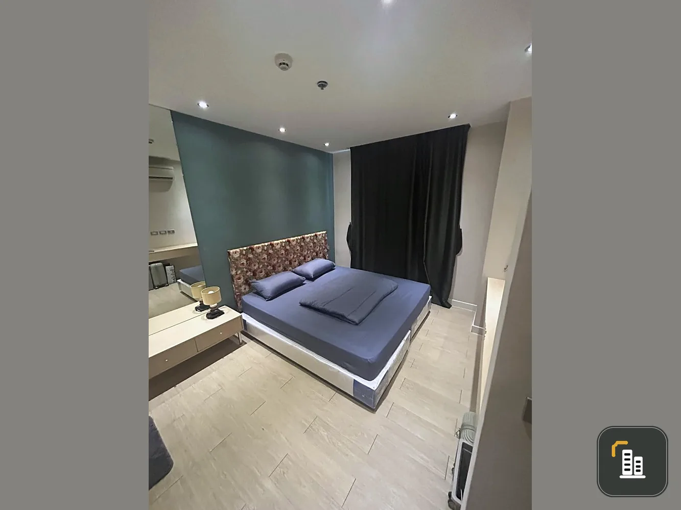 For rent: Grand Caribbean Resort Pattaya, 5th floor, not very high, spacious room, with electrical appliances, don't miss out.