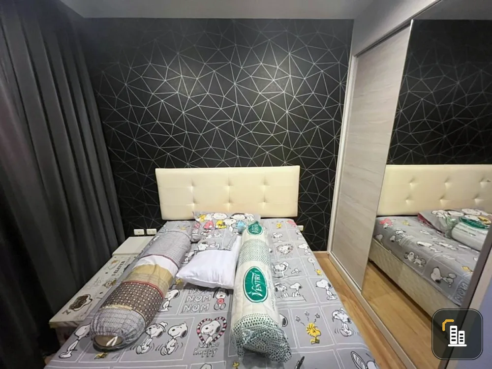 Condo for sale, Chewathai Ramkhamhaeng, high floor, separated room, with facilities, you should not miss it.