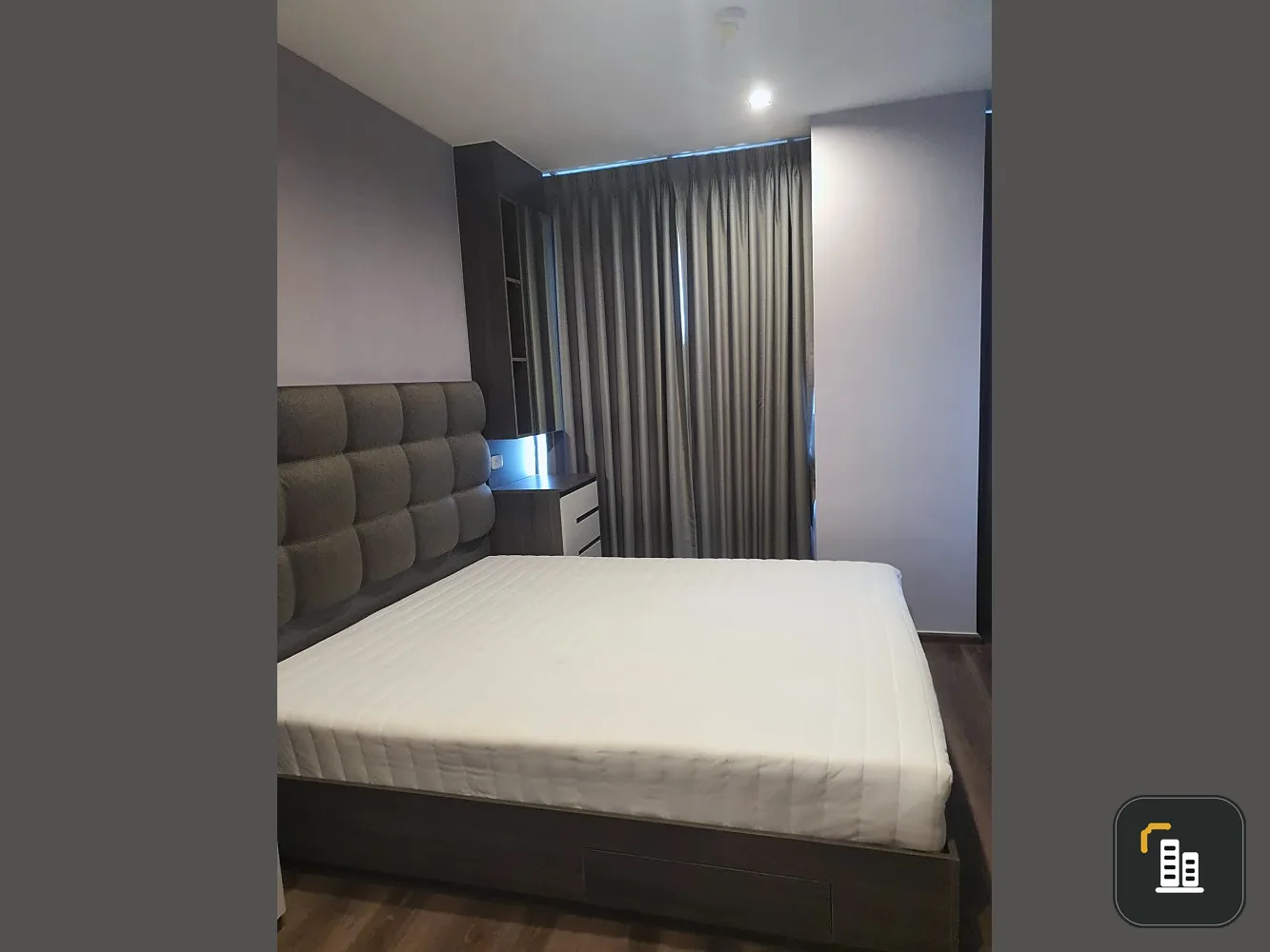 For rent, Ideo Rama 9 - Asoke, high floor, spacious room, fully furnished, ready to move in. You shouldn't miss it.