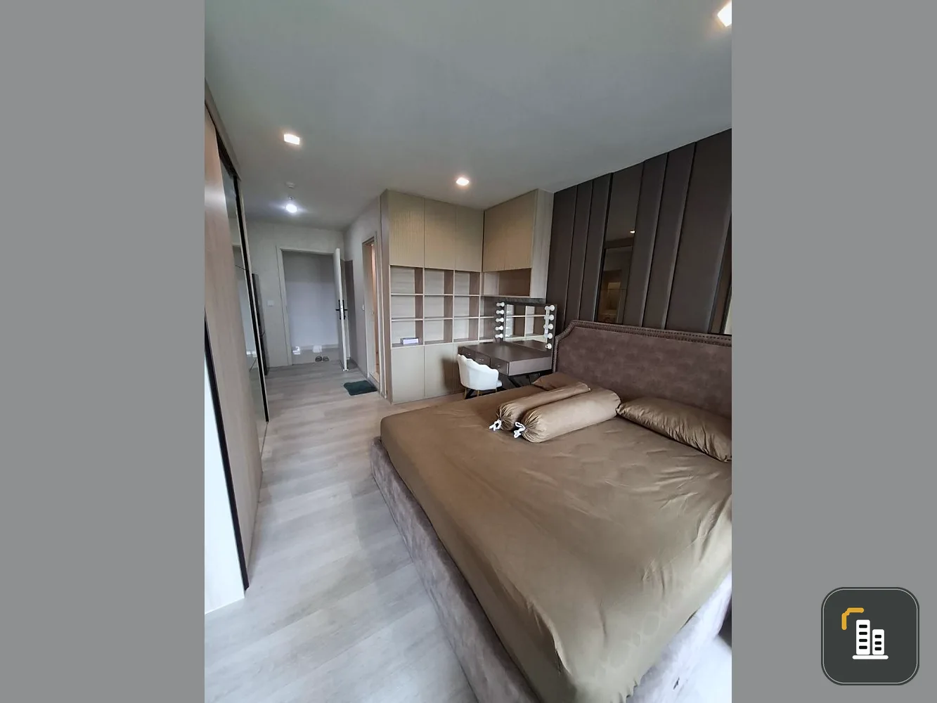 For rent!! Life One Wireless Condo, 8th floor, full facilities, ready to move in, book now, urgently!!