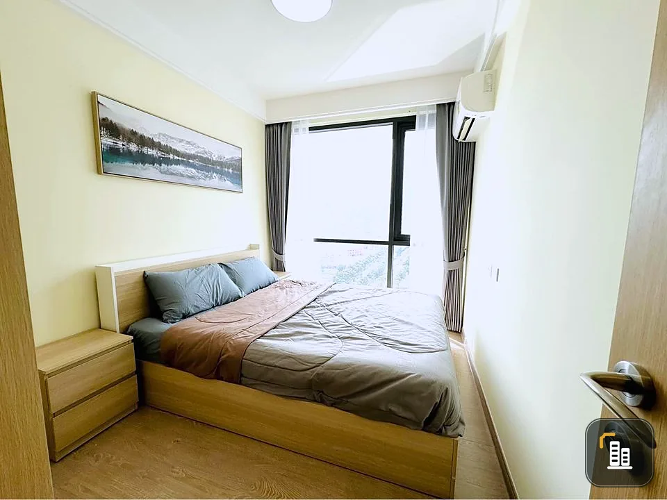 Urgently for rent, Regal Condo, 23rd floor, high view, comes with furniture, complete electrical appliances, just come and move in.