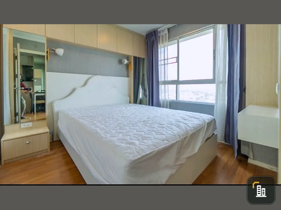 For sale: Lumpini Place Borommaratchachonnani - Pinklao, fully furnished with built-in furniture, high floor, city view, don't miss it.