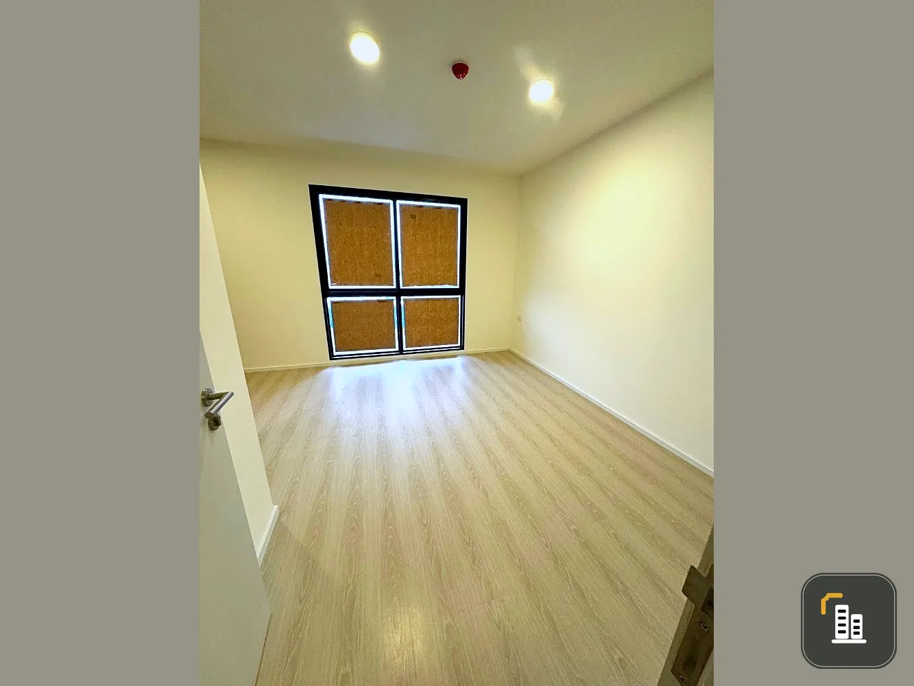 Condo for sale, A Space Mega 2, high floor, spacious room, full facilities, pool view, hurry and book now.