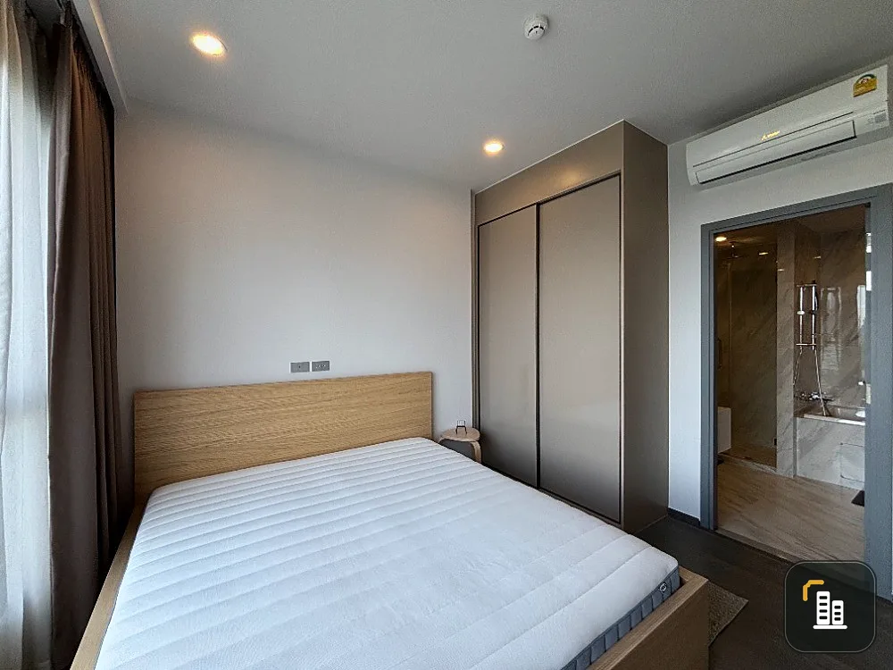 For rent: Coco Park Rama 4, spacious room, beautifully decorated, garden view, fully furnished. You shouldn't miss it.
