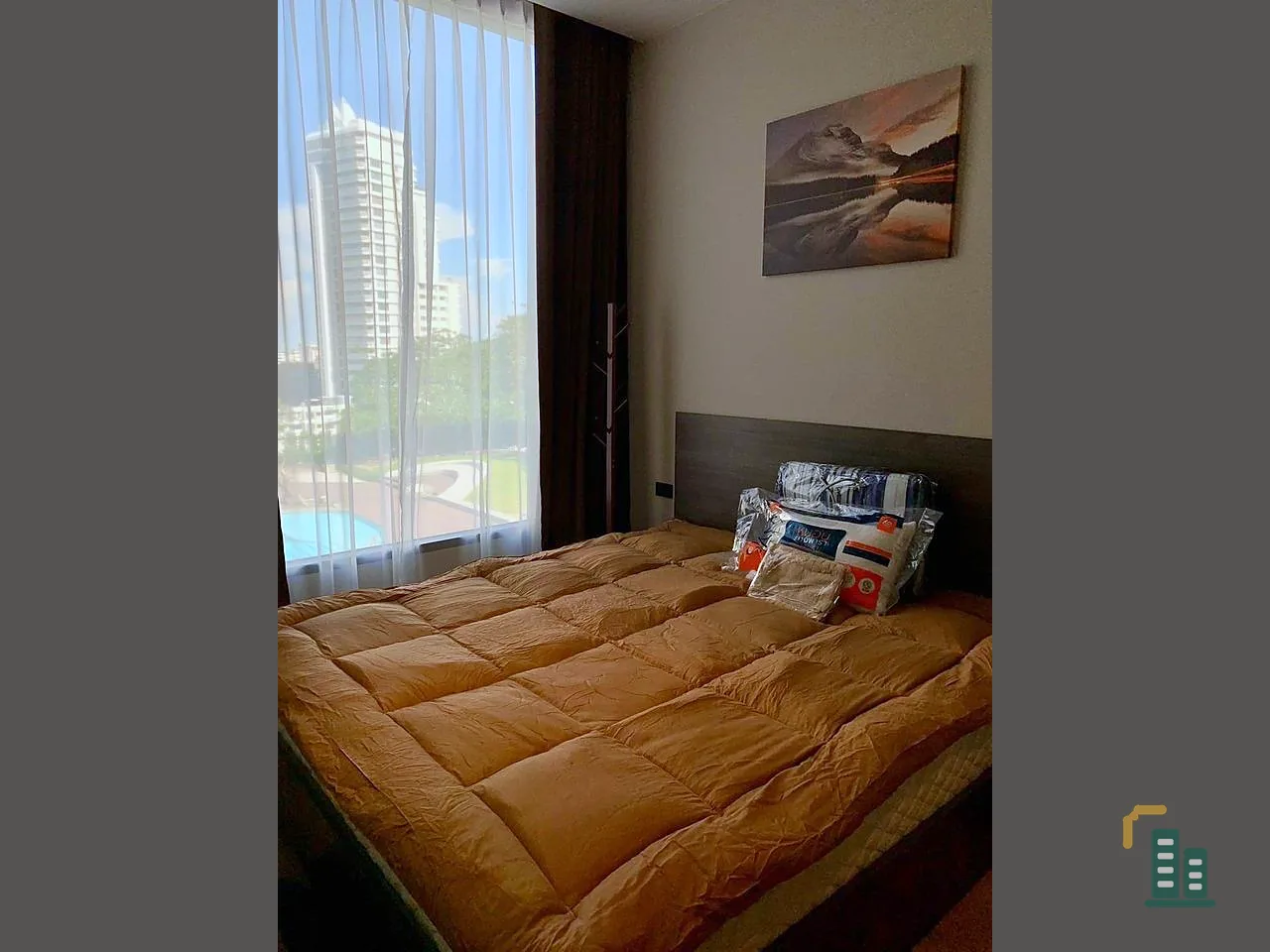 For sale, for rent, The Fine Bangkok Thonglor-Ekkamai, spacious room, decorated in a warm style, with a pool view, you can't miss it.