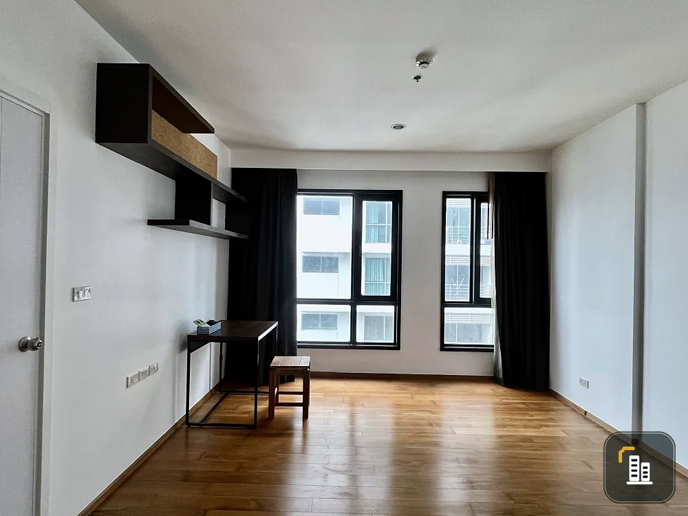 Urgent sale!! Condo The Vertical Ari, spacious room, size 52 sq.m., good price, ready to move in, hurry to book now!!