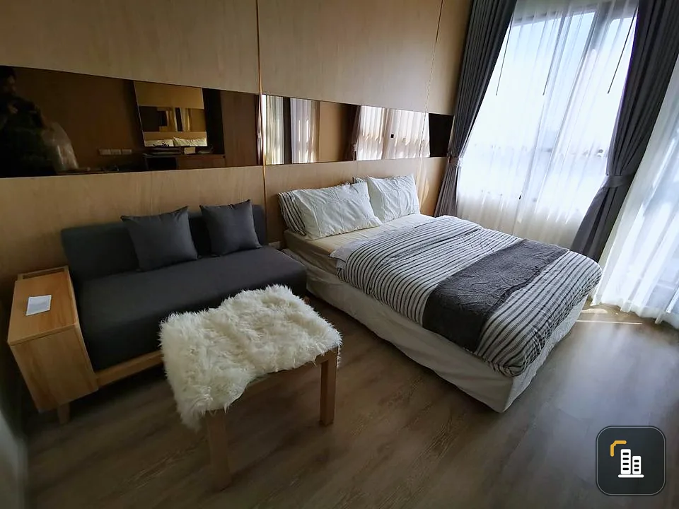 For sale: Knightsbridge Prime Ratchayothin, 22nd floor, highest floor, beautiful view, fully furnished with built-in furniture throughout the room.
