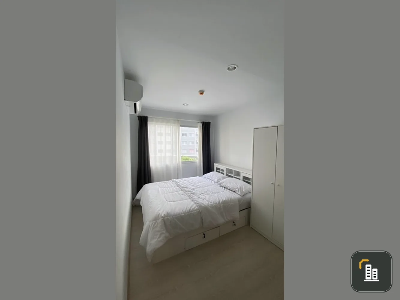 For sale: The Kit Rangsit-Tiwanon, 4th floor, Building B, comes with complete decorations. Interested? Hurry and reserve now. Don't miss out!