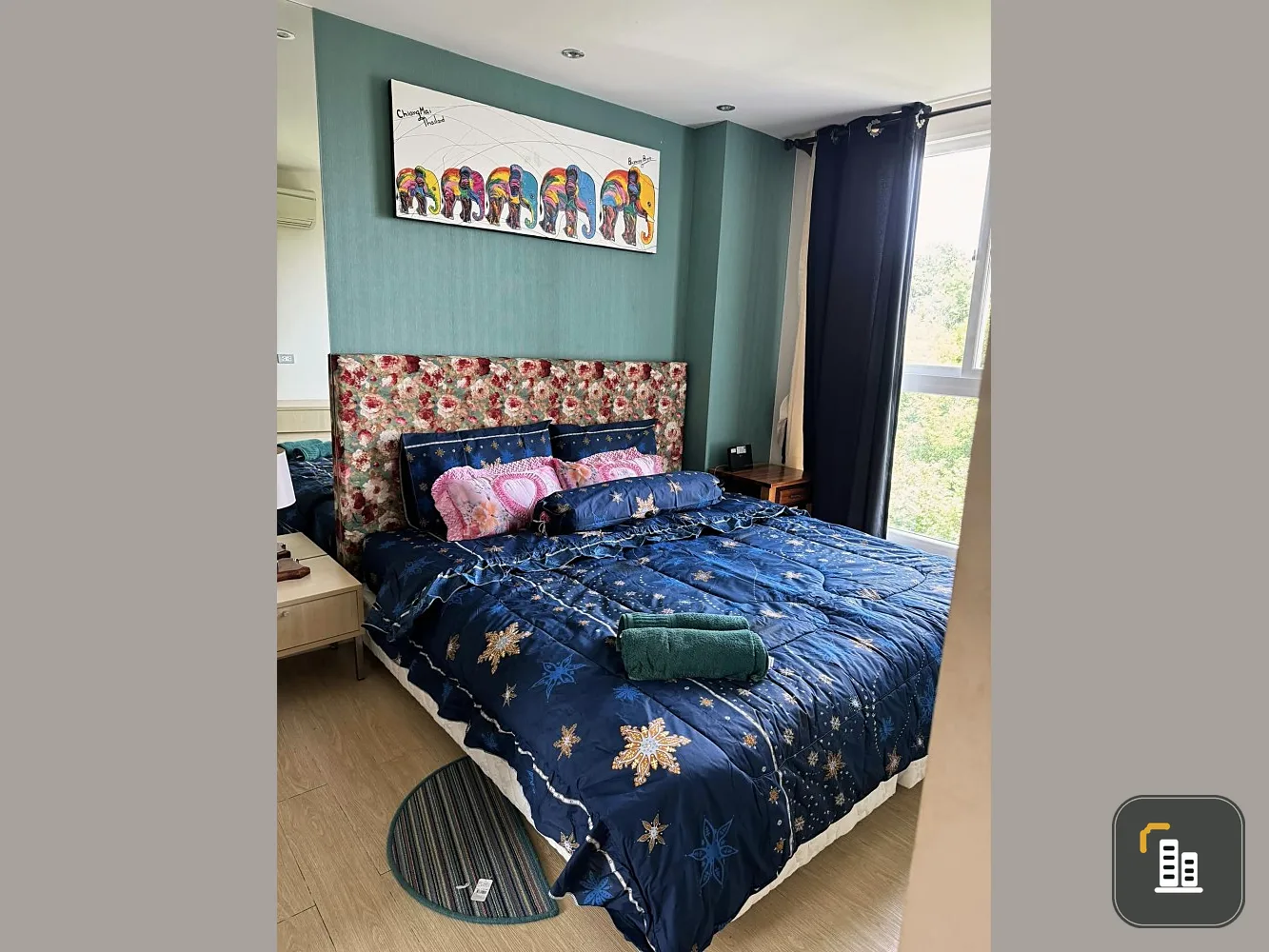 For rent: Grand Caribbean Resort Pattaya (South Pattaya), beautiful wallpaper throughout the room, full furniture, don't miss it.