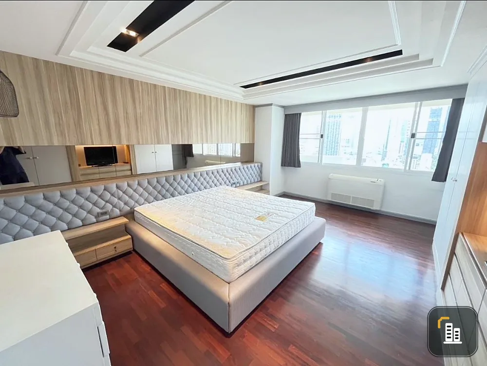 Urgent sale, Condo D.S. Tower 1 Sukhumvit 33, 19th floor, every room has a beautiful view, not blocked, come and own it now.