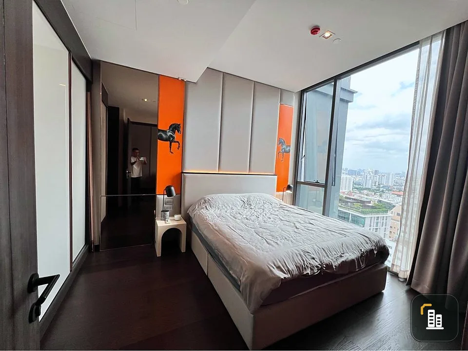 For rent: Lavi Sukhumvit 57, beautifully decorated room with built-in furniture, 25th floor, very high, amazing city view, book now!