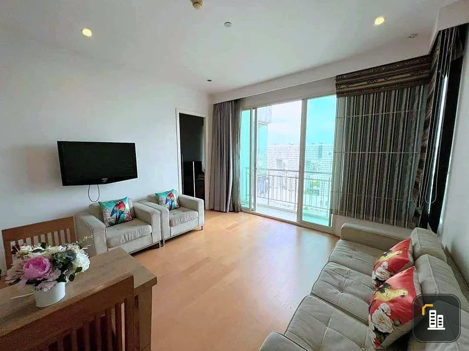 Condo for sale: Wind Ratchayothin, large room, comfortable living, 33rd floor, high view, complete here, hurry and reserve now.