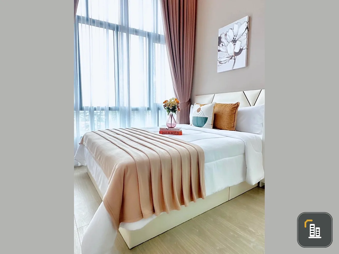 For rent: Metro Sky Prachachuen, beautifully decorated room, warm tones, great price, hurry and come get it before you miss out.