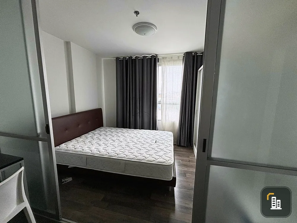 Condo for sale, De Bura Phrannok, 7th floor, not very high, quiet, separate rooms, with amenities, book now.