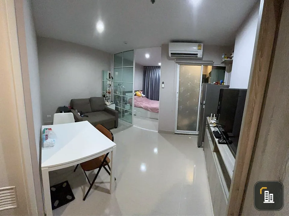 For sale: Regent Home Bang Son, swimming pool view, very chill atmosphere, quality wallpaper throughout the room. Book now, get it first.