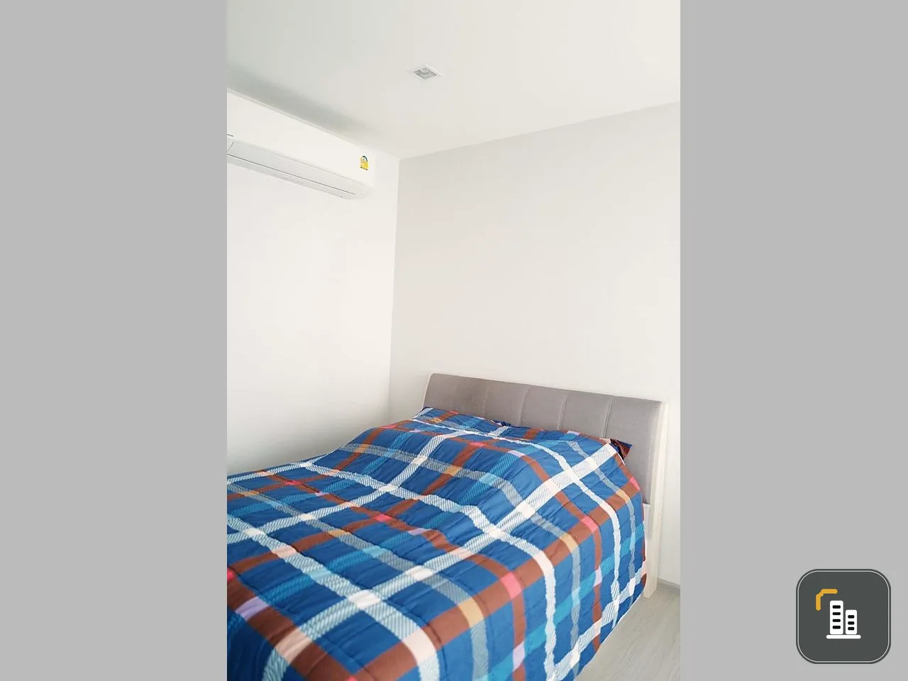 For sale: Life Sukhumvit 62, wallpaper throughout the room, the system inside the room is a Smart Home system, if you don't book, you'll really miss o