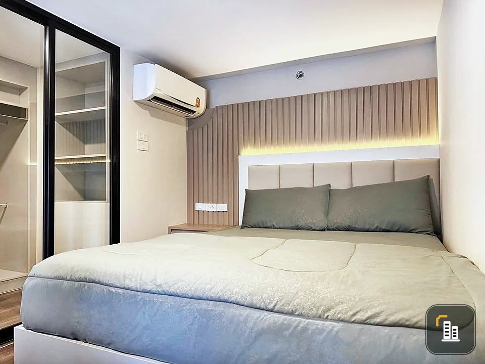 For sale: Knightsbridge Space Ratchayothin, 26th floor, not too far from the elevator, quiet, has a smart home system, big screen TV, don't miss it.