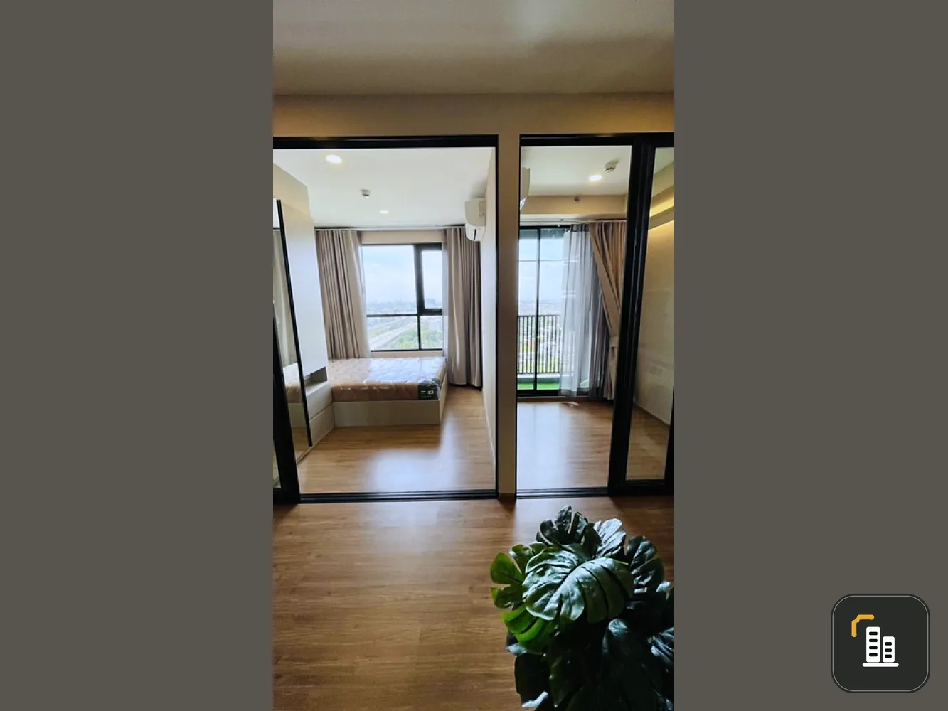 Condo for sale: The Origins Ram 209 Interchange, clearly separated rooms, reasonable price, hurry and reserve now!