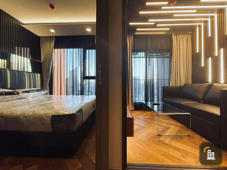 For sale Life Asoke Hype, high floor with the best city view, comes with a special price that you must not miss.