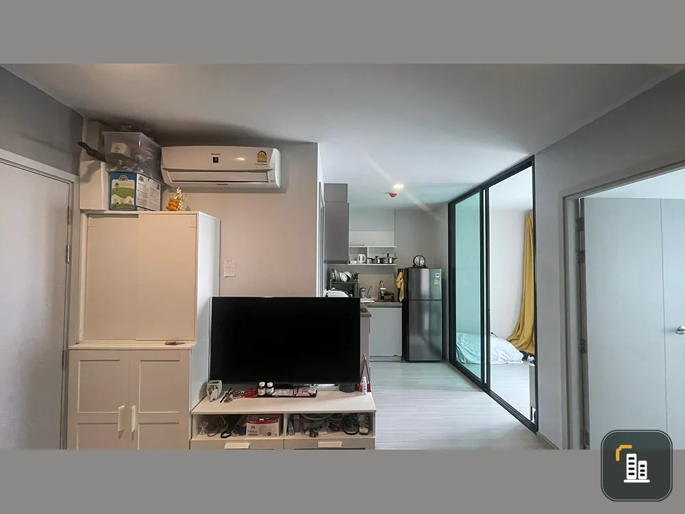 Urgent sale, Aspire Asoke-Ratchada, well-separated rooms, great price, hurry up and reserve your ownership today.