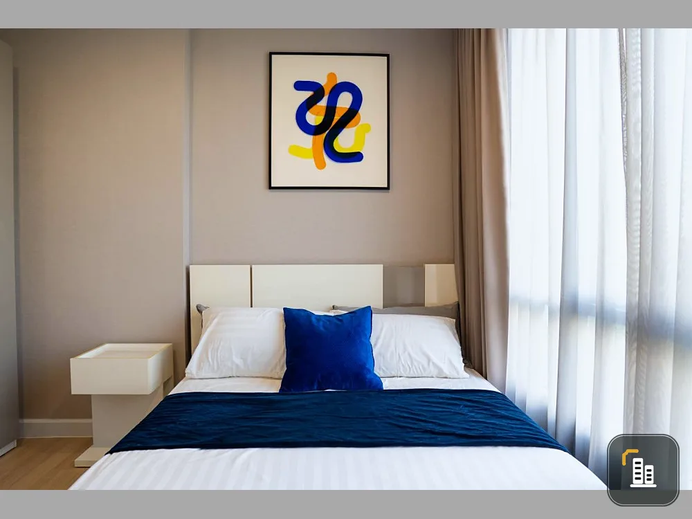 For rent: The Sky Sukhumvit, 3rd floor, nice room, comes with awesome decorations, hurry and reserve now before it's gone.