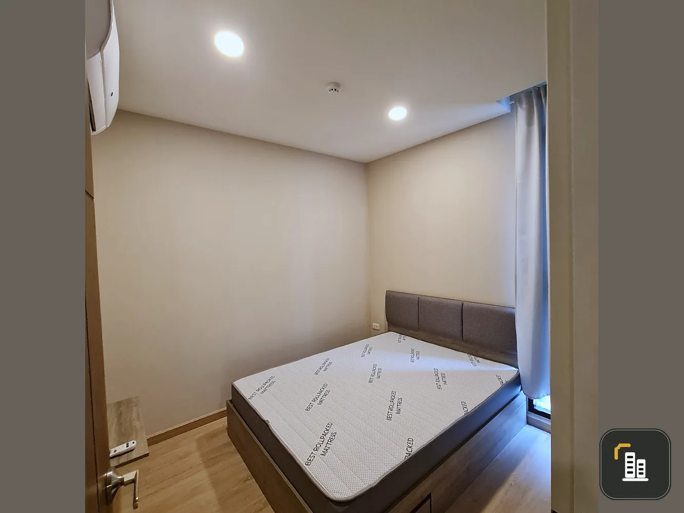 For sale, for rent, The Cube North Chaengwattana 12 rooms, fully furnished, ready to move in. Interested, hurry and reserve now. Urgent!