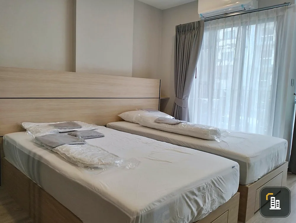 For rent: Salaya One Residence, 3rd floor, not very high, very spacious room, fully furnished, good like this, book now.