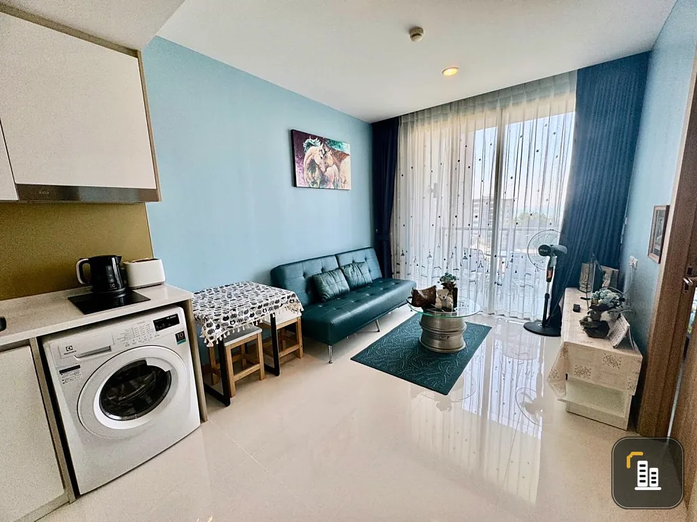 For rent: The Riviera Wong Amat Beach (North Pattaya), fully furnished, sea view, privacy, urgent
